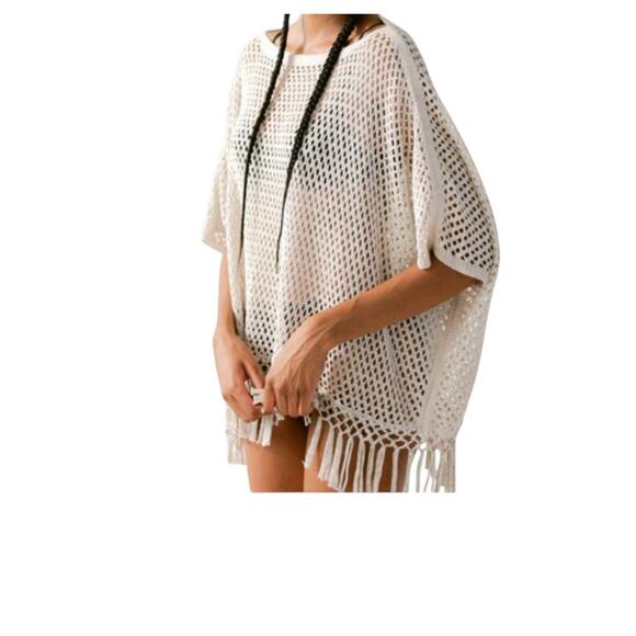 MerSea MER-SEA Cotton Beach Fringed Crochet Poncho Off-White Coastal Beach OS - Picture 3 of 14